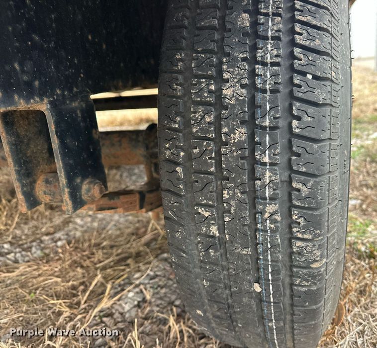 image for item EK0358 2008 Pequea G-10 equipment trailer