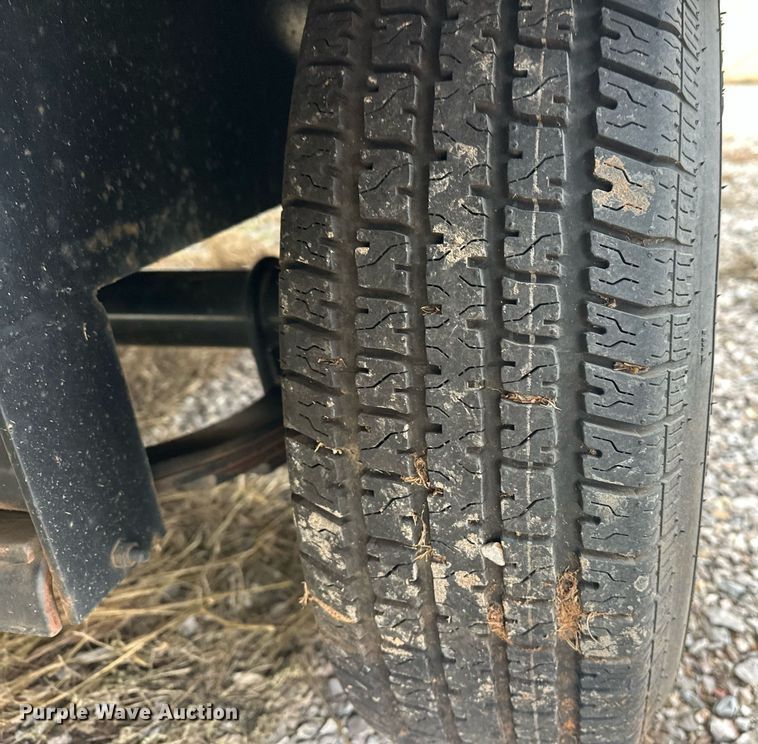 image for item EK0358 2008 Pequea G-10 equipment trailer