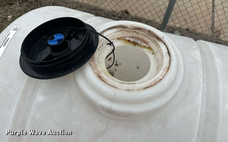 image for item EK0361 Poly tank