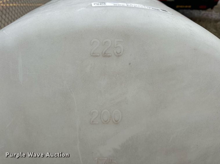 image for item EK0361 Poly tank