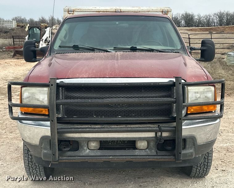 image for item EK0367 2001 Ford F250 Super Duty bale bed pickup truck