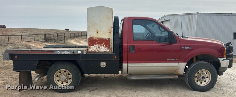 image for item EK0367 2001 Ford F250 Super Duty bale bed pickup truck