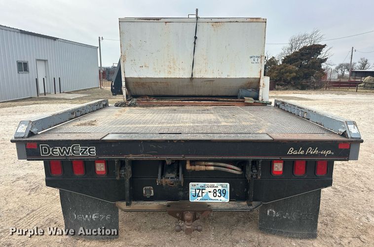 image for item EK0367 2001 Ford F250 Super Duty bale bed pickup truck