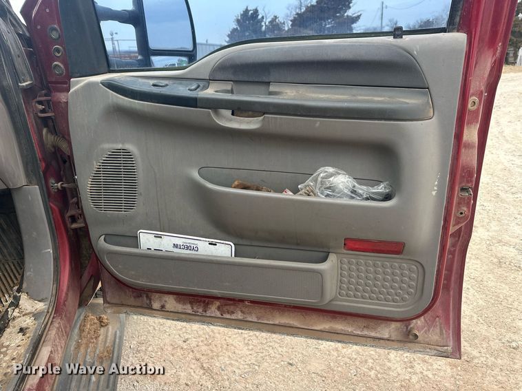 image for item EK0367 2001 Ford F250 Super Duty bale bed pickup truck