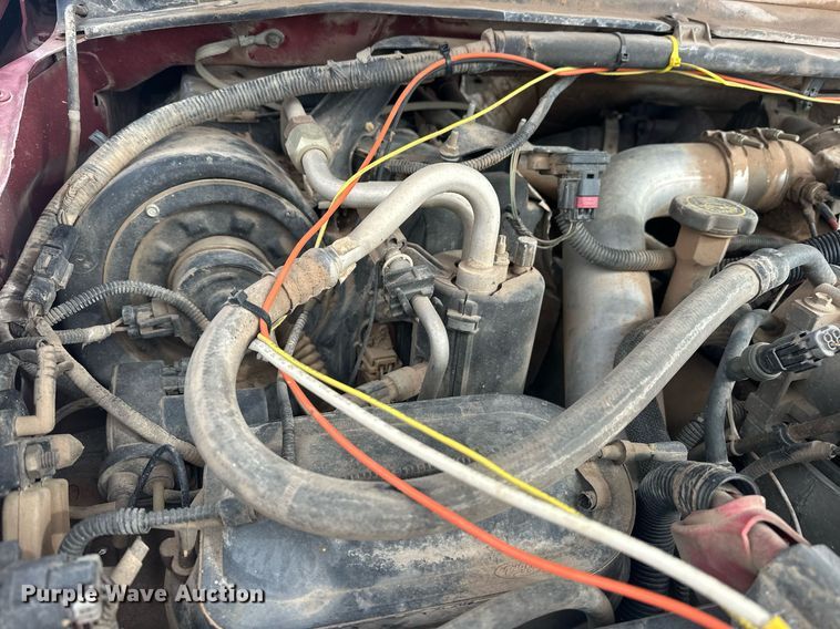 image for item EK0367 2001 Ford F250 Super Duty bale bed pickup truck