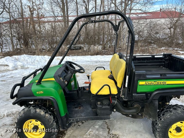 image for item EK2541 2011 John Deere Gator 625i utility vehicle