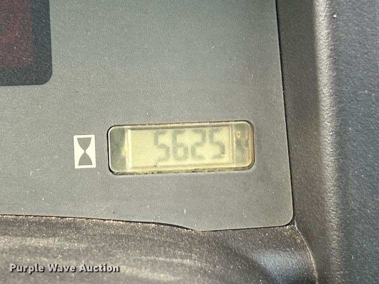 image for item EK2541 2011 John Deere Gator 625i utility vehicle