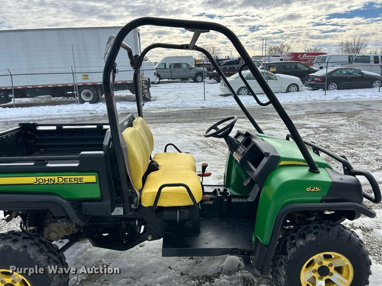 image for item EK2541 2011 John Deere Gator 625i utility vehicle