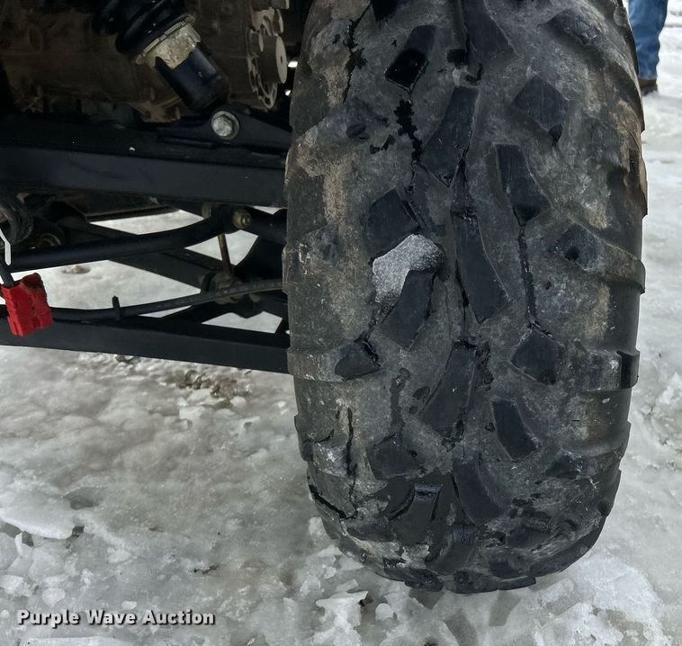 image for item EK2541 2011 John Deere Gator 625i utility vehicle