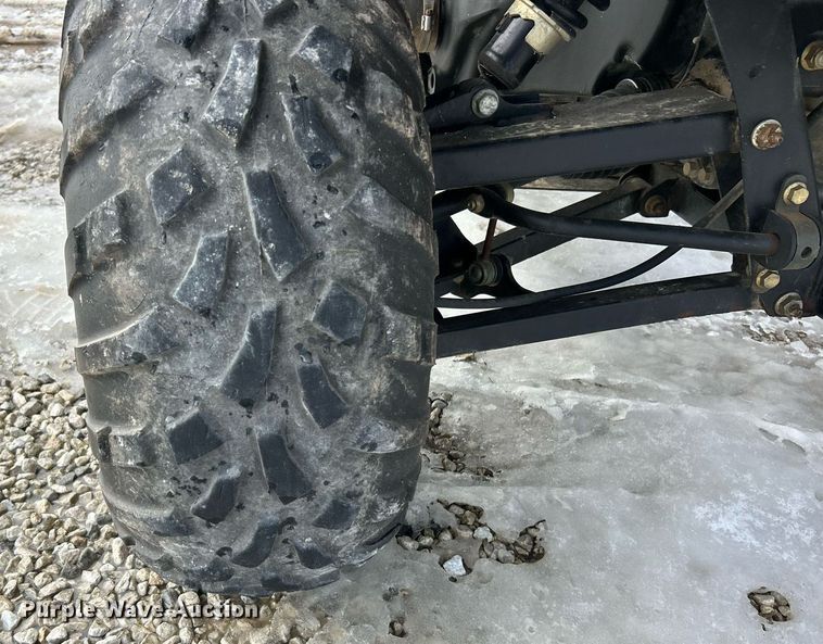 image for item EK2541 2011 John Deere Gator 625i utility vehicle