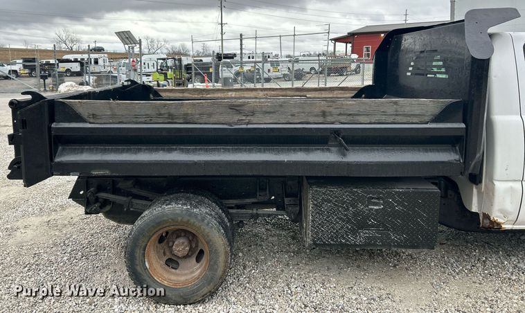 image for item EK2597 2005 Chevrolet Silverado 3500 dump bed pickup truck