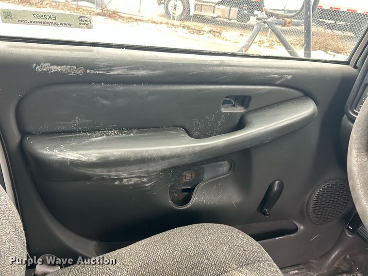 image for item EK2597 2005 Chevrolet Silverado 3500 dump bed pickup truck