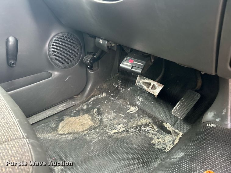 image for item EK2597 2005 Chevrolet Silverado 3500 dump bed pickup truck