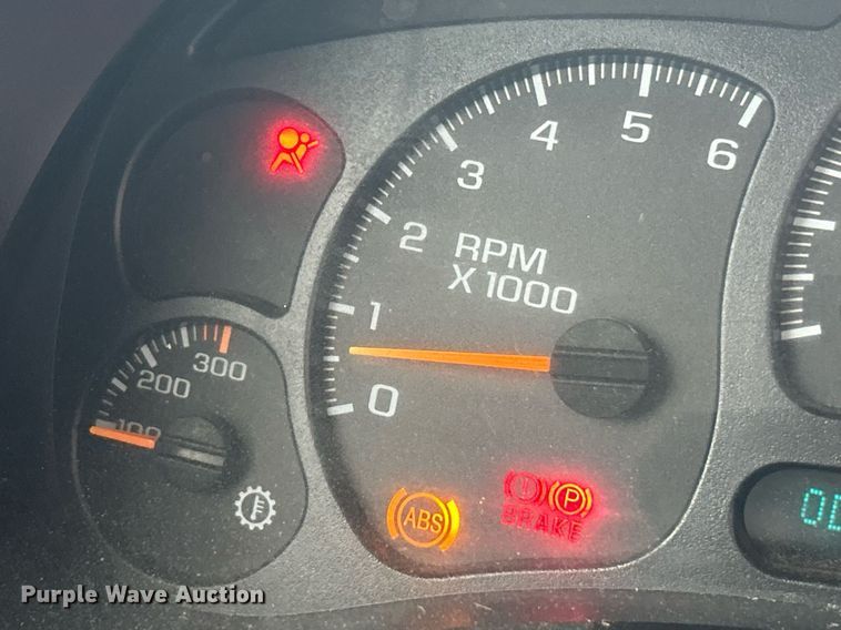 image for item EK2597 2005 Chevrolet Silverado 3500 dump bed pickup truck