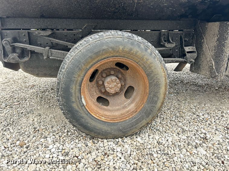 image for item EK2597 2005 Chevrolet Silverado 3500 dump bed pickup truck