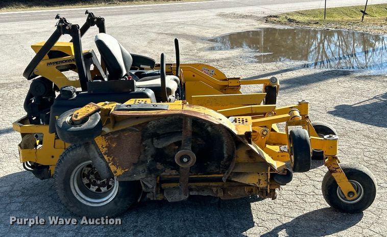 image for item EK2605 2017 Hustler Super 104 ZTR lawn mower