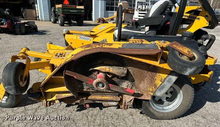 image for item EK2605 2017 Hustler Super 104 ZTR lawn mower