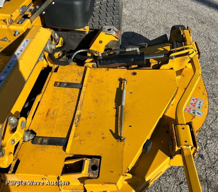 image for item EK2605 2017 Hustler Super 104 ZTR lawn mower