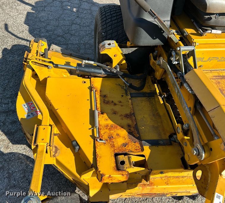 image for item EK2605 2017 Hustler Super 104 ZTR lawn mower