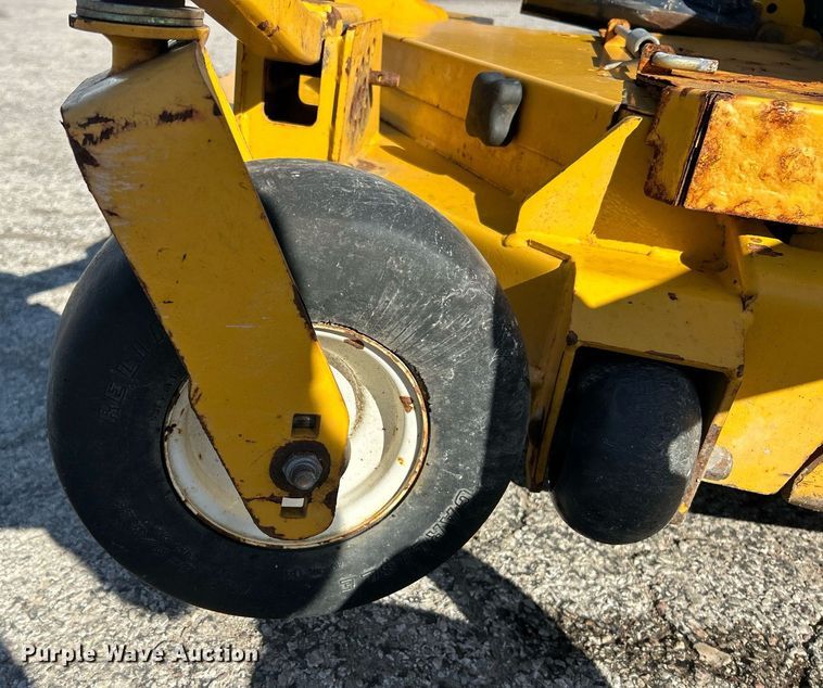 image for item EK2605 2017 Hustler Super 104 ZTR lawn mower