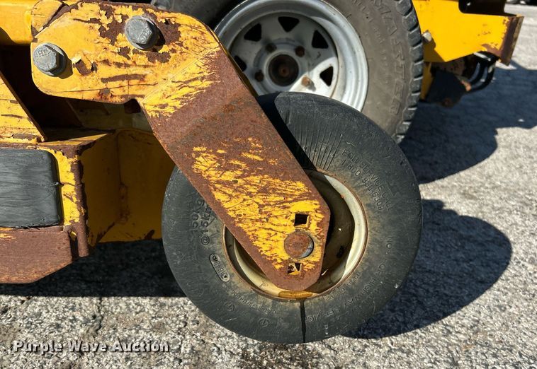 image for item EK2605 2017 Hustler Super 104 ZTR lawn mower