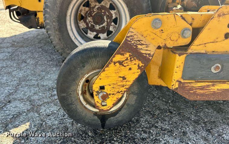 image for item EK2605 2017 Hustler Super 104 ZTR lawn mower