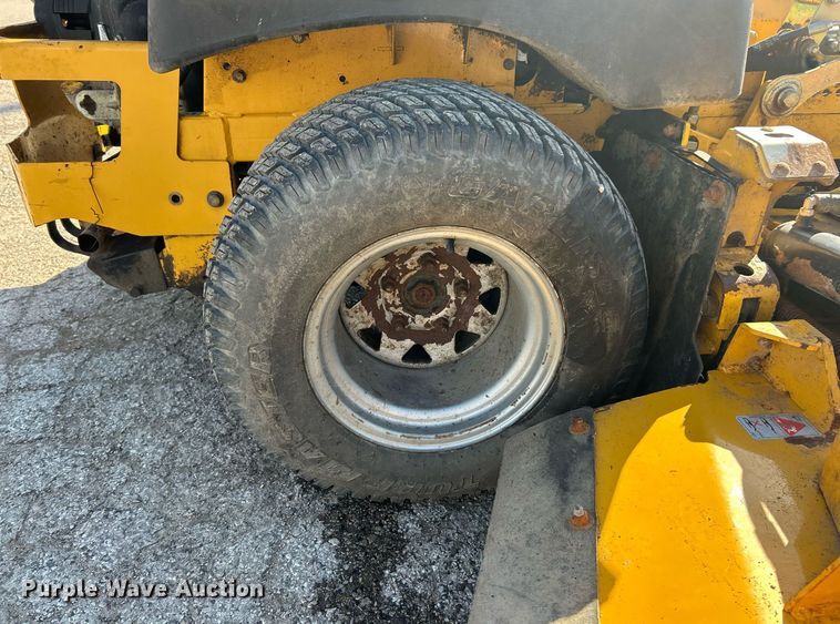 image for item EK2605 2017 Hustler Super 104 ZTR lawn mower