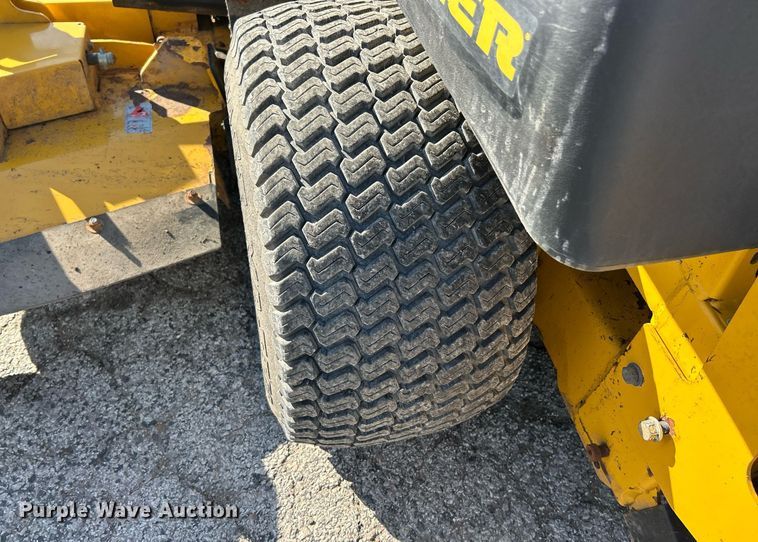 image for item EK2605 2017 Hustler Super 104 ZTR lawn mower