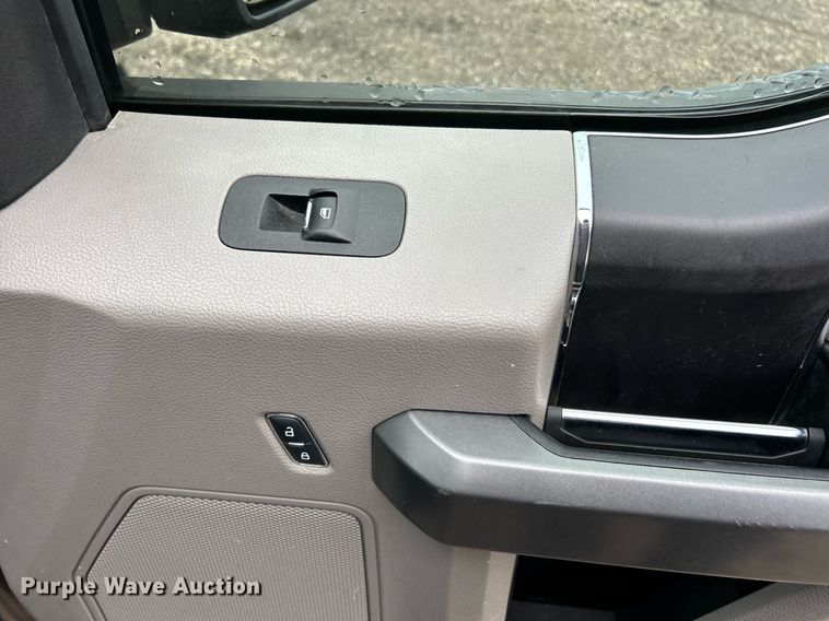 image for item EK2619 2018 Ford F150 XLT SuperCrew pickup truck