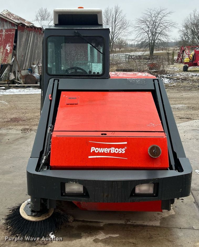 image for item EK2631 Power Boss Armadillo 9XR sweeper