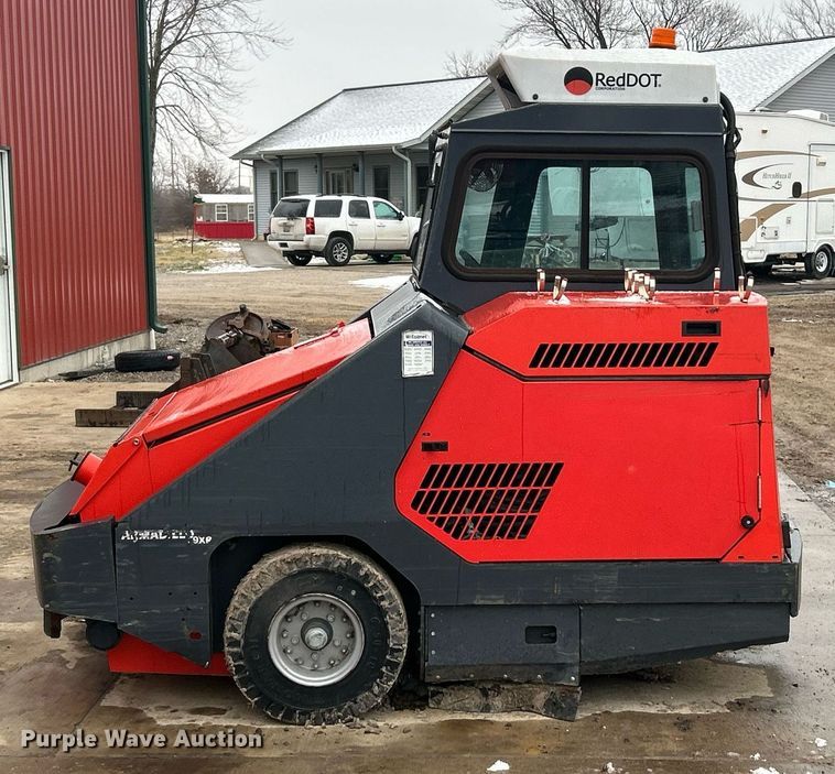 image for item EK2631 Power Boss Armadillo 9XR sweeper