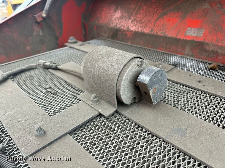 image for item EK2631 Power Boss Armadillo 9XR sweeper