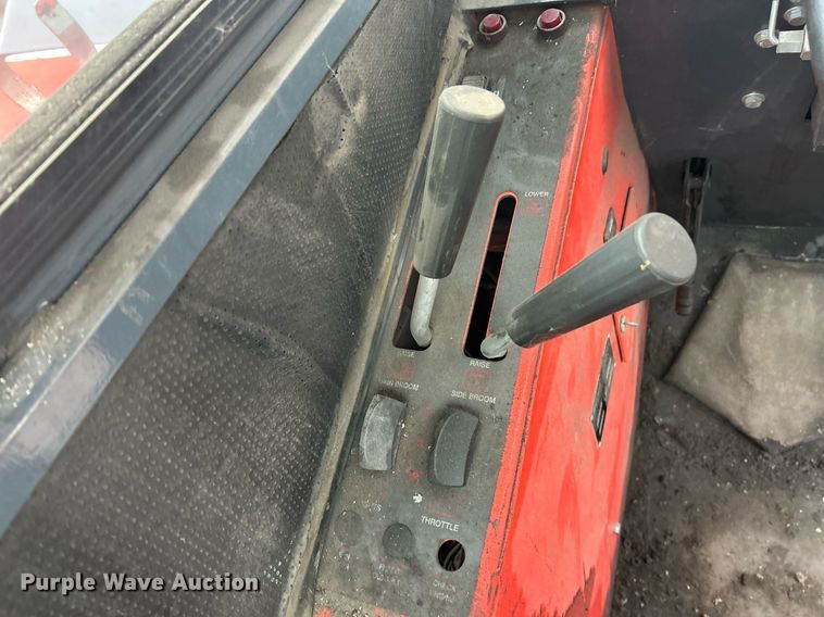 image for item EK2631 Power Boss Armadillo 9XR sweeper