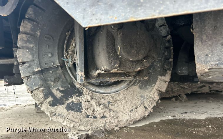 image for item EK2631 Power Boss Armadillo 9XR sweeper