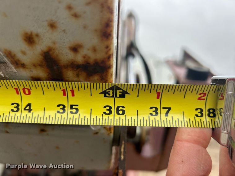 image for item EK2632 2000 Minuteman Powerboss Armadillo SW/8XV sweeper