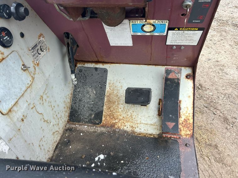 image for item EK2632 2000 Minuteman Powerboss Armadillo SW/8XV sweeper