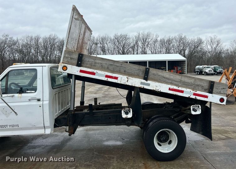 image for item EK2634 1989 Ford F450 Super Duty XL dump flatbed truck