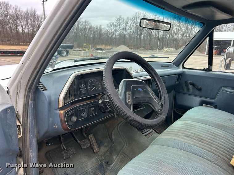 image for item EK2634 1989 Ford F450 Super Duty XL dump flatbed truck