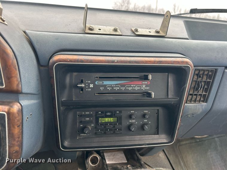 image for item EK2634 1989 Ford F450 Super Duty XL dump flatbed truck