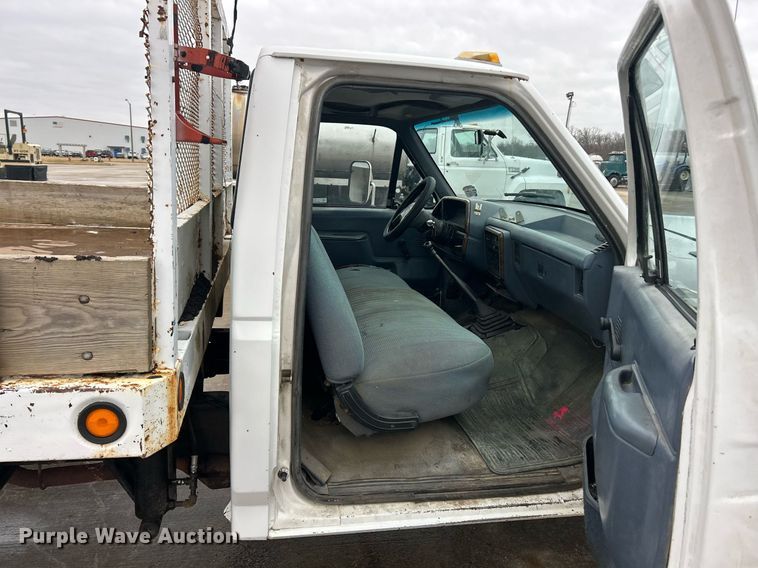 image for item EK2634 1989 Ford F450 Super Duty XL dump flatbed truck