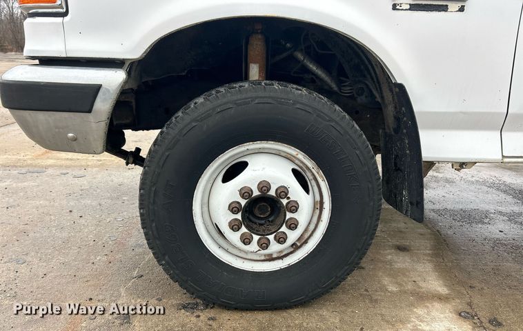 image for item EK2634 1989 Ford F450 Super Duty XL dump flatbed truck