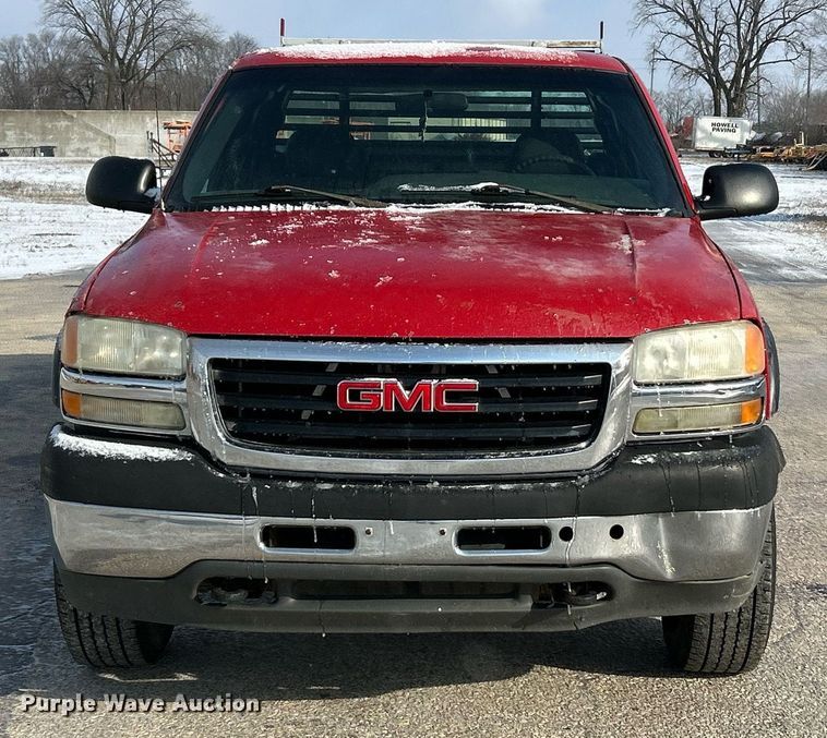 image for item EK2641 2002 GMC Sierra 2500HD Ext. Cab pickup truck