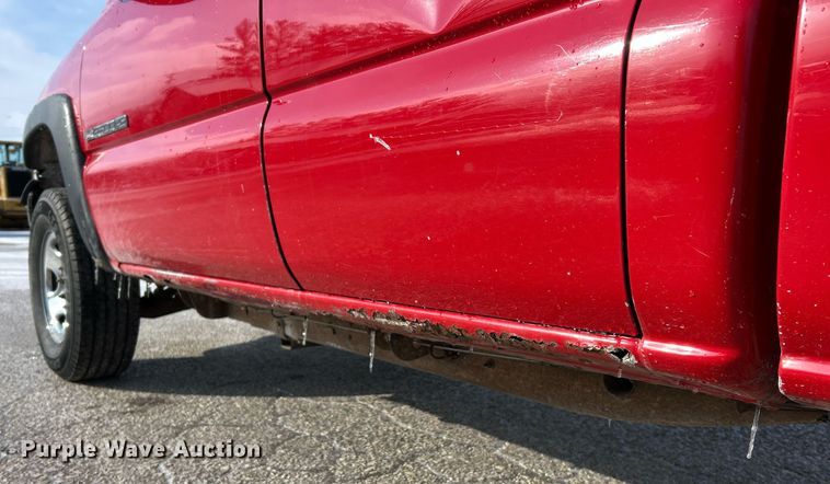 image for item EK2641 2002 GMC Sierra 2500HD Ext. Cab pickup truck