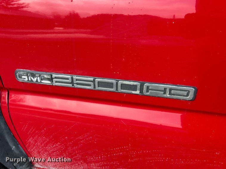 image for item EK2641 2002 GMC Sierra 2500HD Ext. Cab pickup truck