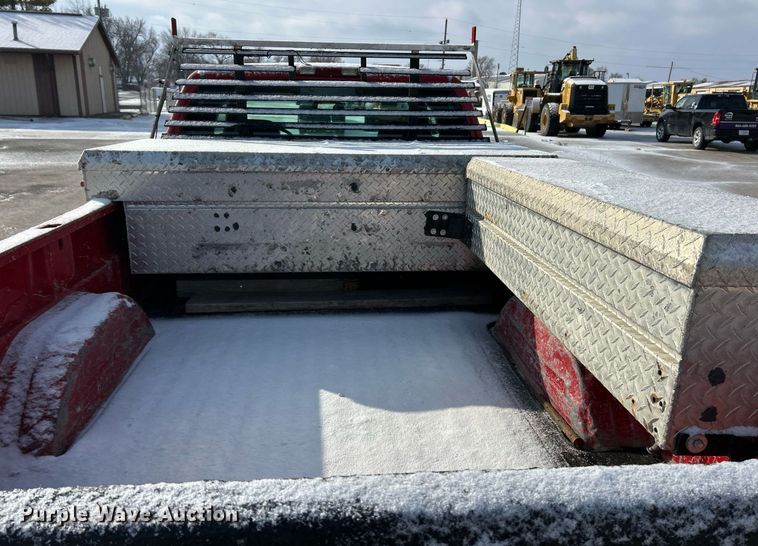 image for item EK2641 2002 GMC Sierra 2500HD Ext. Cab pickup truck