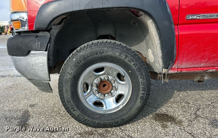 image for item EK2641 2002 GMC Sierra 2500HD Ext. Cab pickup truck