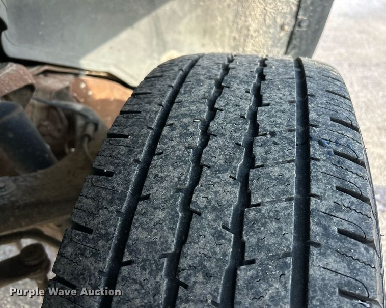 image for item EK2641 2002 GMC Sierra 2500HD Ext. Cab pickup truck