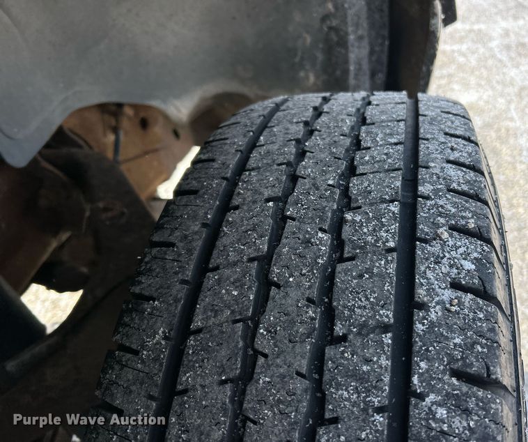 image for item EK2641 2002 GMC Sierra 2500HD Ext. Cab pickup truck