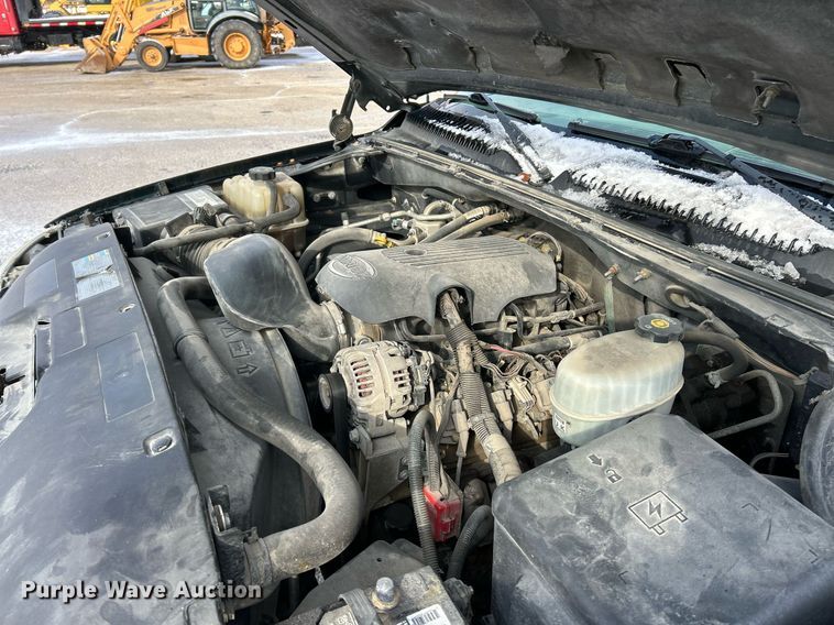 image for item EK2642 2006 GMC Sierra 2500HD Ext. Cab pickup truck