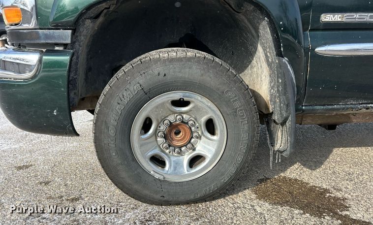 image for item EK2642 2006 GMC Sierra 2500HD Ext. Cab pickup truck